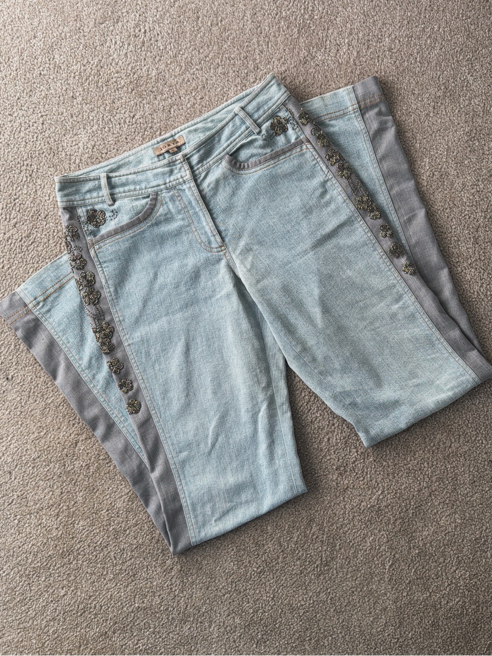 Vintage JORYA Archival Beaded Floral Embellished Jeans Light Wash Size 6